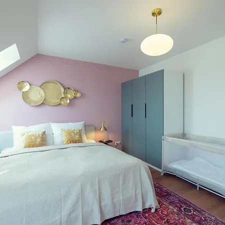 شقة Leonart Living 51 *